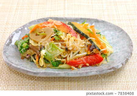 Delicious multi-item salad Delicious multi-item salad 7838408