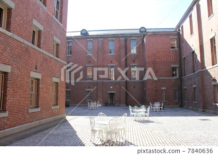 Sento-kan courtyard 7840636