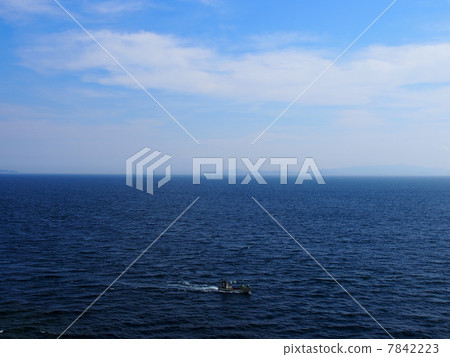 Sky, sea and ship Sky, sea and ship 7842223
