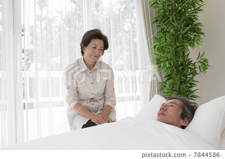 Senior couple care image 7844586