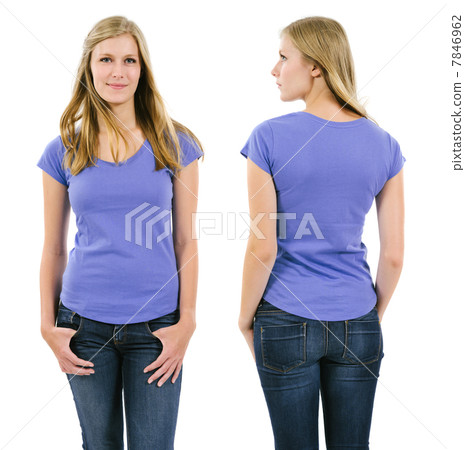 Blond woman with blank purple shirt 7846962