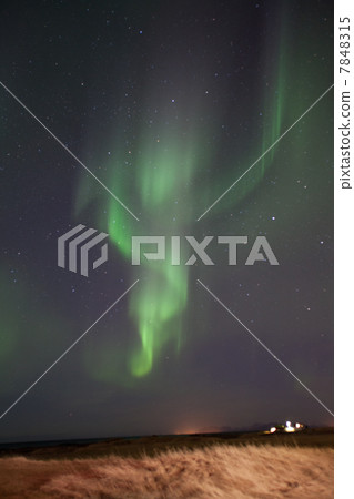  極光 7848315