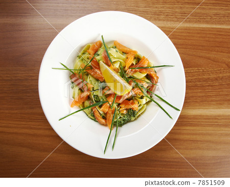 Fettuccine with salmon 7851509