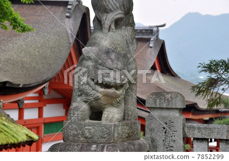 Itsukushima Shrine Guardian dog Itsukushima Shrine Guardian dog 7852299