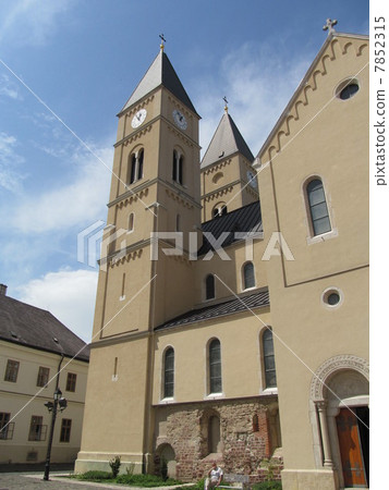 參觀匈牙利市(船隻大教堂) 參觀匈牙利市(船隻大教堂) 7852315