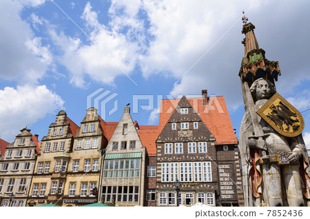 德國世界遺產不來梅羅蘭圖像和磚建築街道 7852436