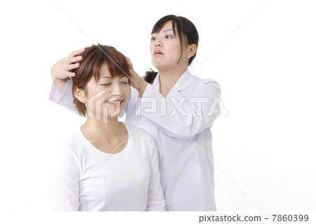 Female doctor who found disease on head 7860399