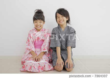 Yukata brother sister 7864307