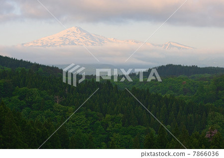 Morning glow of Chokai Morning glow of Chokai 7866036