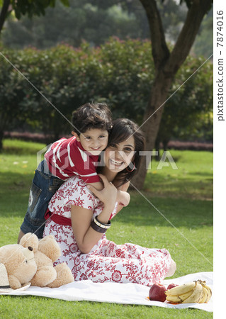 Portrait of mother and son  7874016