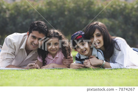 Portrait of a family Portrait of a family 7874267