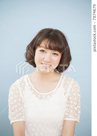 Short Bob's lady (light blue back) 7874679