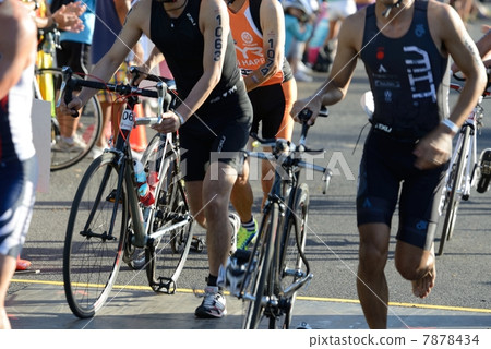 America Honolulu Triathlon America Honolulu Triathlon 7878434