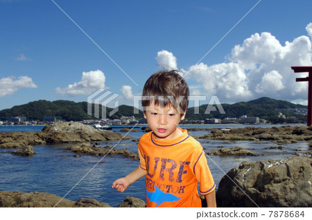 Scenery of children and Nashima (Nachijima) 7878684