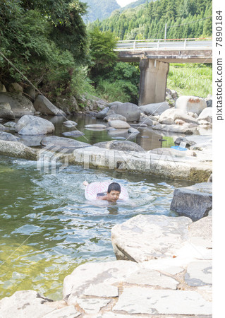 Tsugamikawa河池 7890184