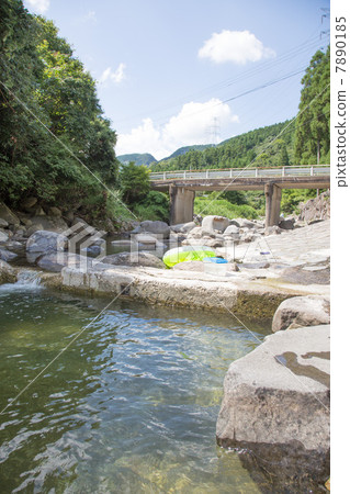 Tsugamikawa河池 7890185