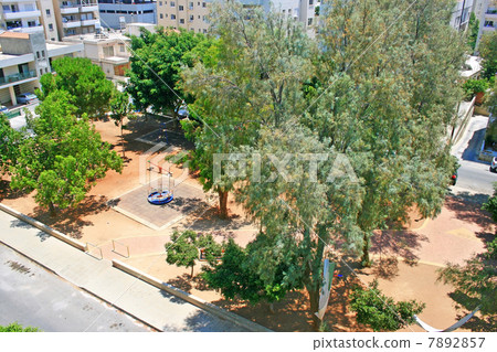 Tropical city 7892857