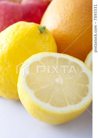 Lemon and fruits Lemon and fruits 7893331