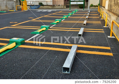 Effective use of idle land · Newly installed coin parking · Horizontal position Effective use of idle land · Newly installed coin parking · Horizontal position 7926200