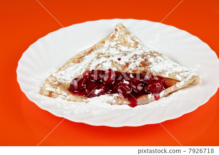 pancakes with cherries 7926718
