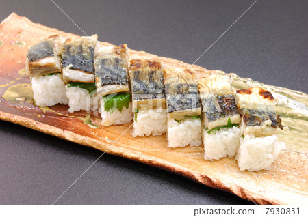 Delicious baked saigyo sushi 7930831