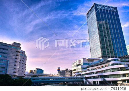 Yokohama East Exit 7931956