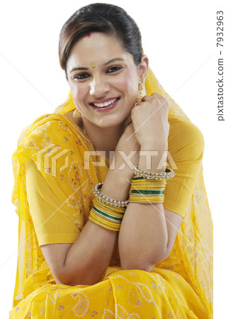 Portrait of a Gujarati woman 7932963