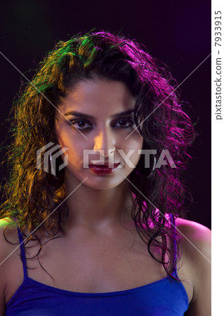 Portrait of a young woman 7933915