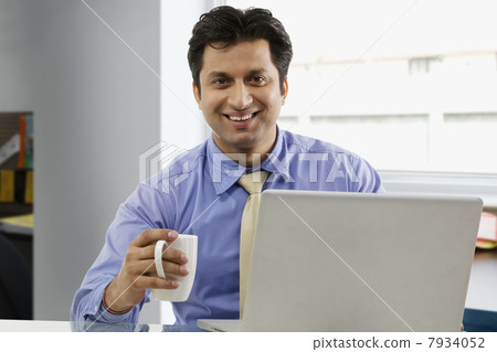 Portrait of a businessman Portrait of a businessman 7934052