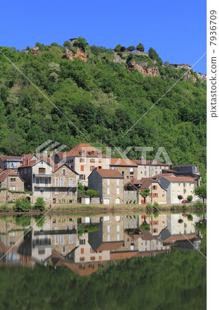 法國小鎮Capdenac Midi-Pyrénées 7936709