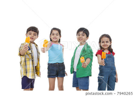 Group of children holding flavored ice 7940265