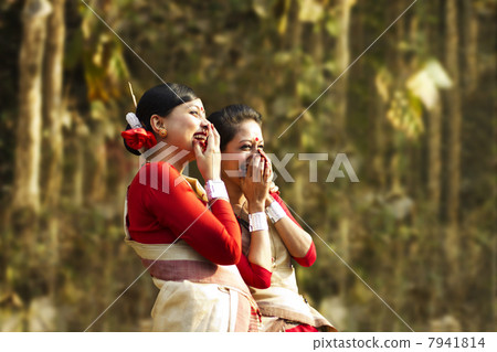 Bihu women dancers laughing 7941814
