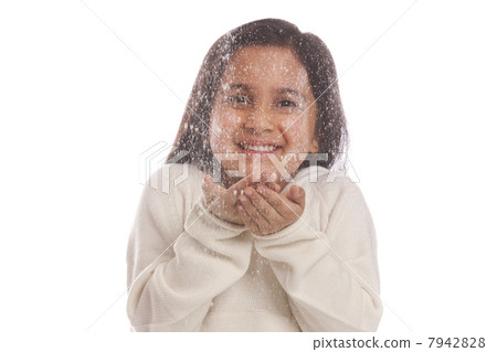 Little girl smiling 7942828