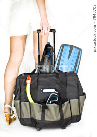 Woman with travel case 7943702