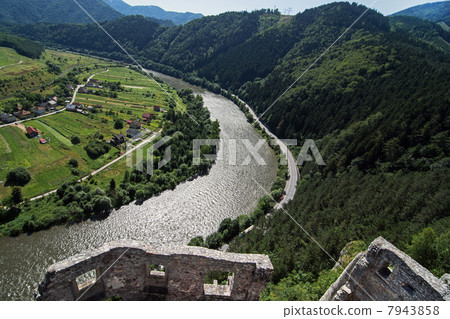 Ruins of the Strecno castle and Vah river, Slovakia Ruins of the Strecno castle and Vah river, Slovakia 7943858