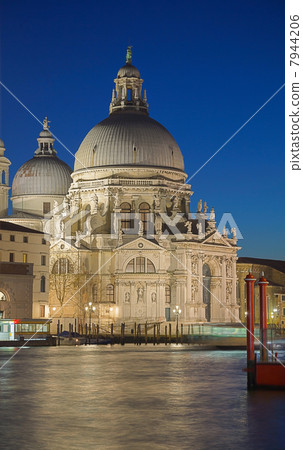 Basilica Di Santa Maria della Salute 7944206