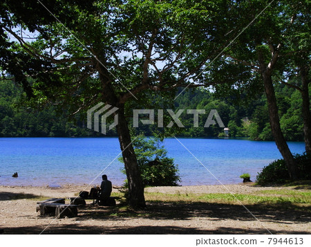 Shika Kogen的秘密湖 -  Onankani池塘 7944613