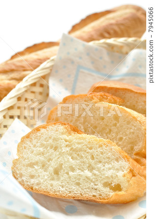 French bread  7945066