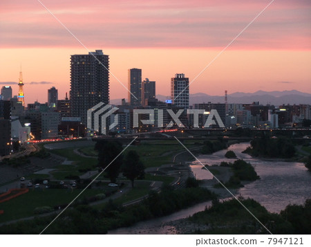 札幌在黃昏 7947121