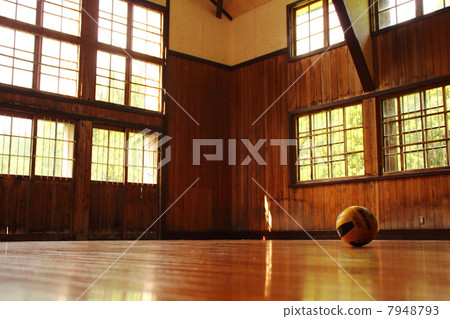gymnasium 7948793
