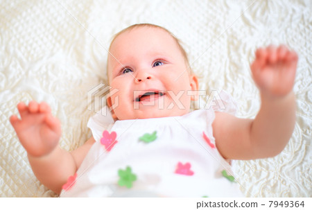 one years old baby girl 7949364