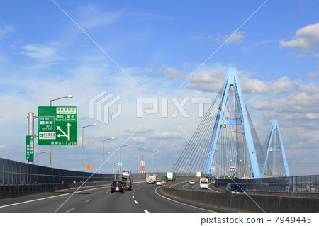 Passing the Meigong Higashi Oohashi Bridge Passing the Meigong Higashi Oohashi Bridge 7949445