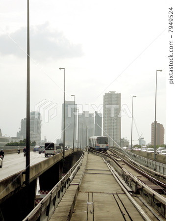 空中列車 路面 車道 7949524