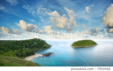 Tropical sea scenery 7950488