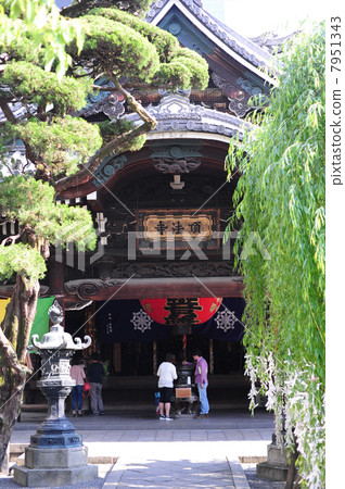 Hexagon-do worshiping -1 7951343