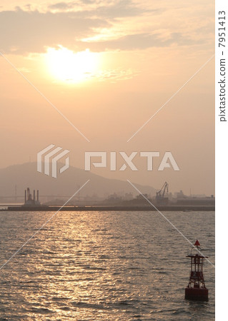 在德島港的日落 在德島港的日落 7951413