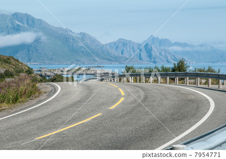 road 7954771