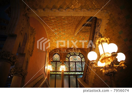 Catalunya Music Festival, Musica Catalana, Catalunya, Spain, Barcelona, Lamp, Cathedral, Gaudi, Hall, Chandelier, Decoration, Music Watching, Architecture, Sculpture Catalunya Music Festival, Musica Catalana, Catalunya, Spain, Barcelona, Lamp, Cathedral, Gaudi, Hall, Chandelier, Decoration, Music Watching, Architecture, Sculpture 7956074