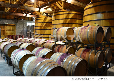 酒廠 7956892
