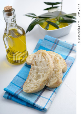Ciabatta and olives in olive oil 7957643